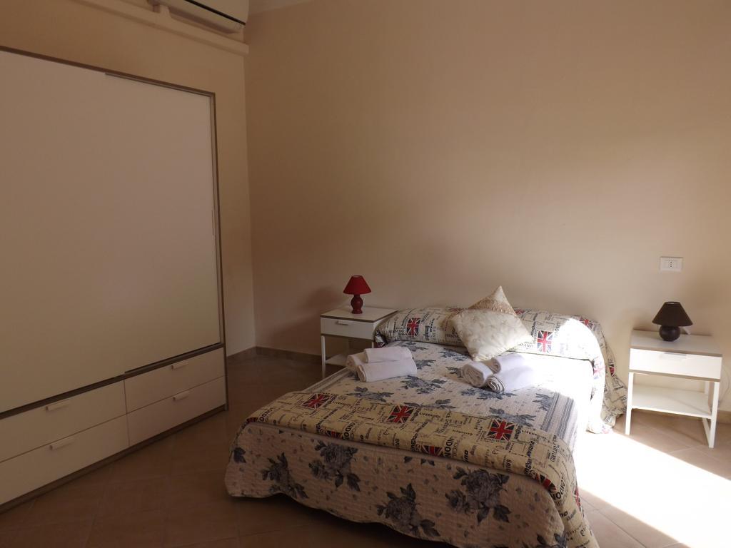 托马中央住宿加早餐旅馆 蒙特卡蒂尼泰尔梅 外观 照片